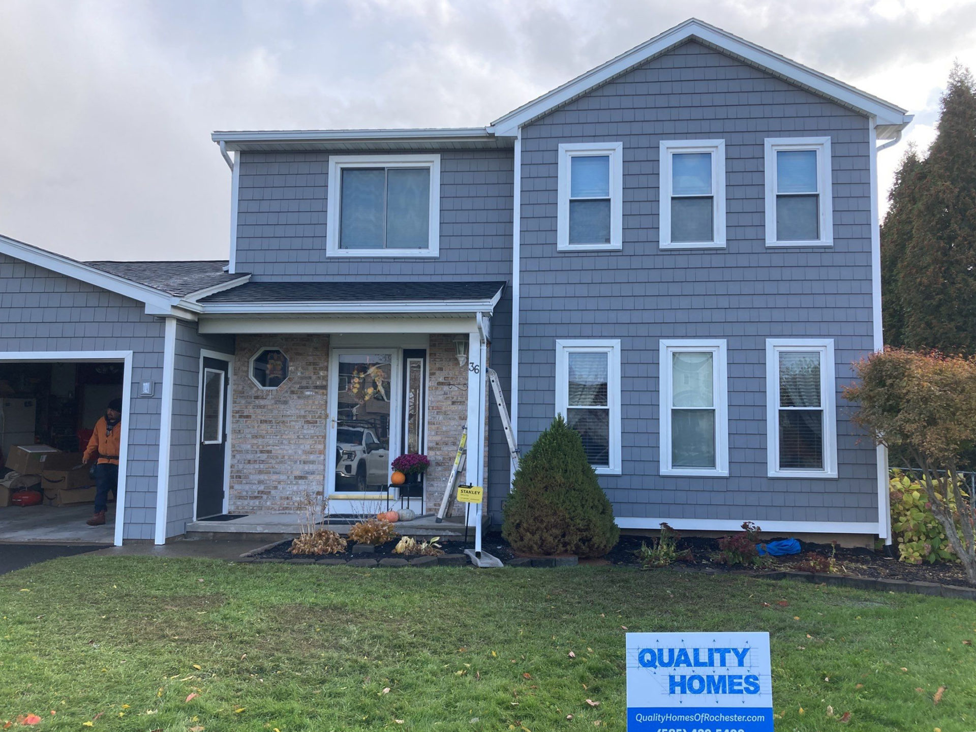 QH1040-After Siding after installation